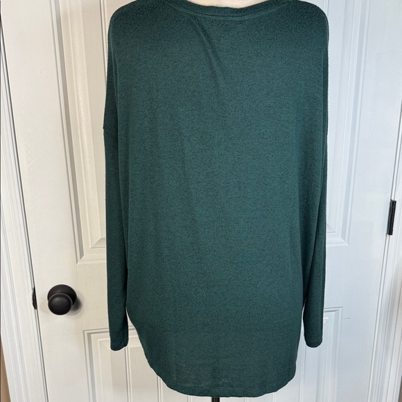 Well Worn Women's V-Neck Long Sleeve Top Sz XL Green - Picture 6 of 11